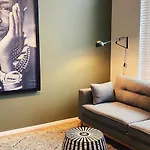 Room Engine Residence