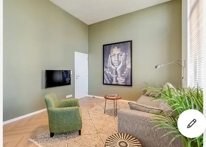 Room Engine Residence